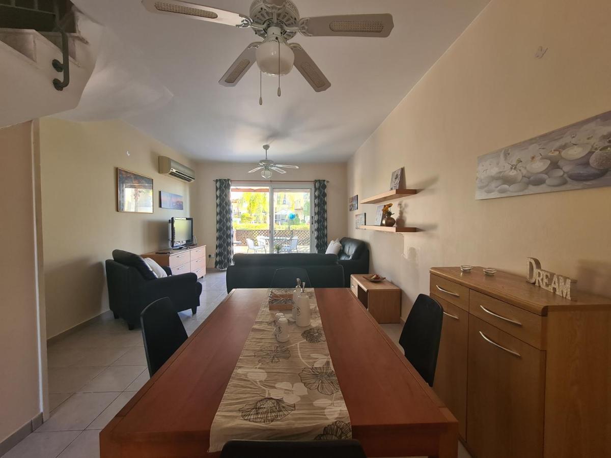 Serena Townhouse Pegeia Exteriér fotografie